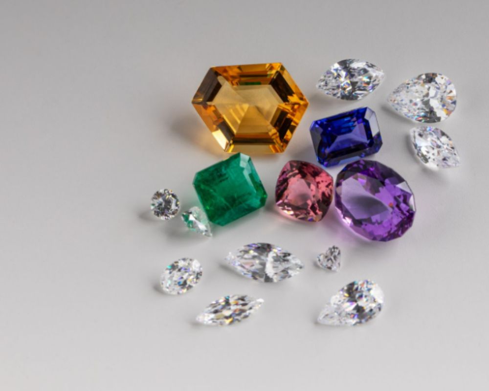 Gemstone Jewelry: Best Colored Stones for Everyday Wear