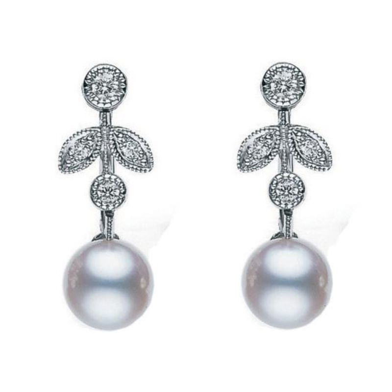 B Blossom Yellow Gold, White Mother-of-Pearl and Diamond Earrings