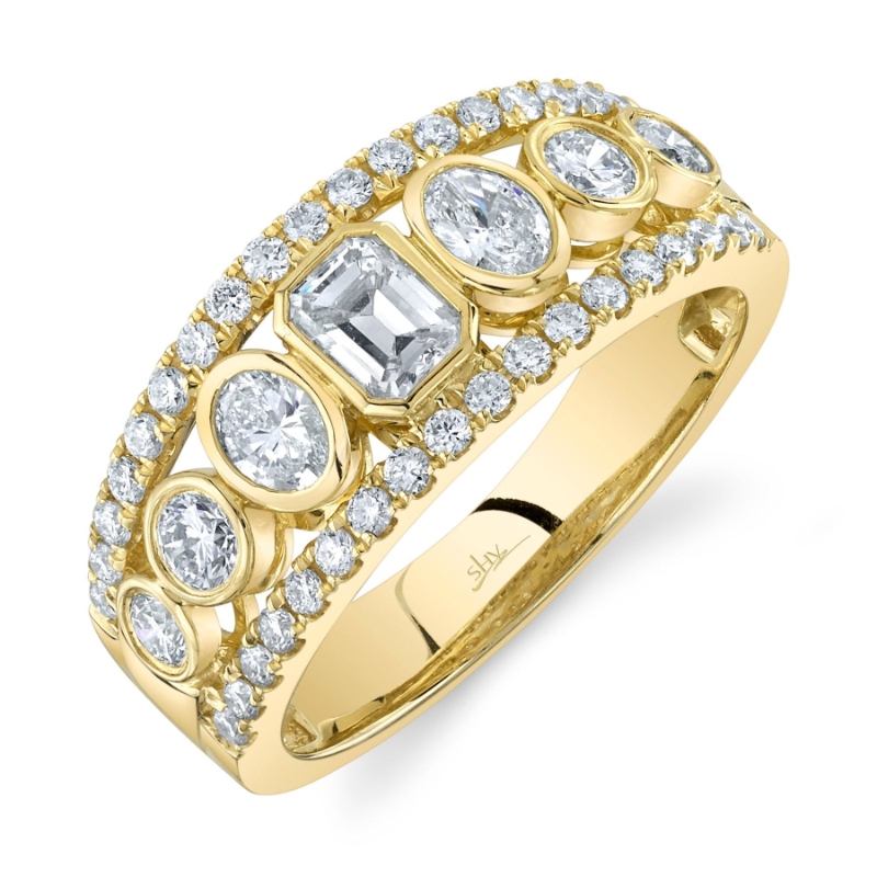 A 14K Yellow Gold Band Style Ring
