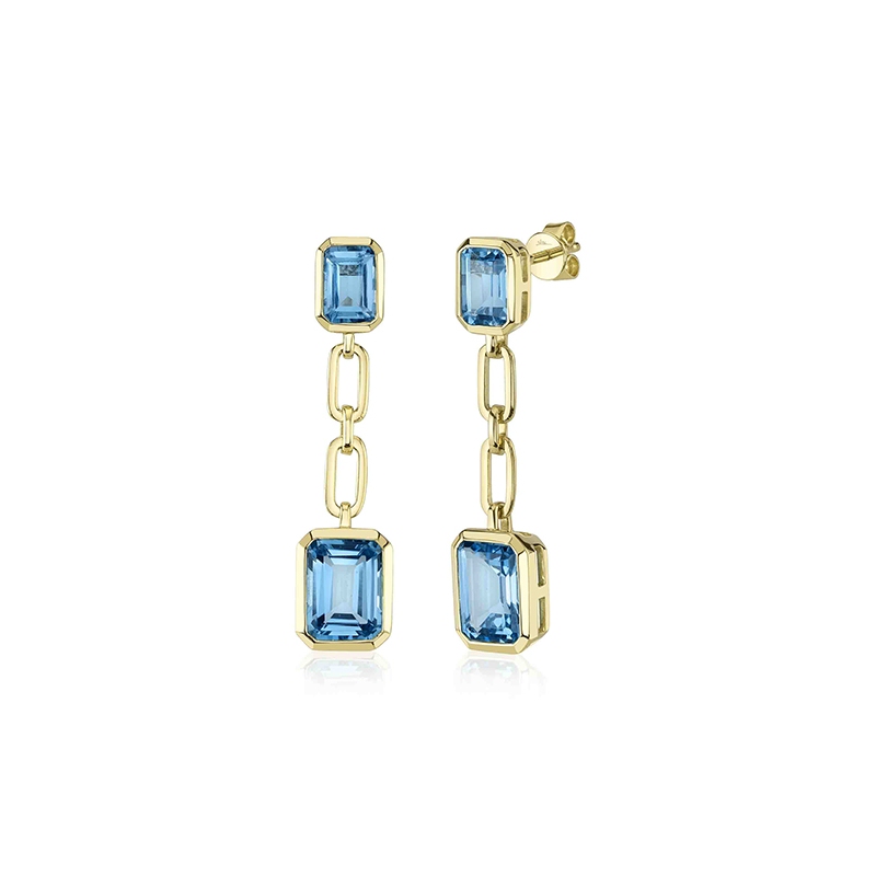 A Pair Of 14K Yellow Gold Dangle Style Paperclip Earrings