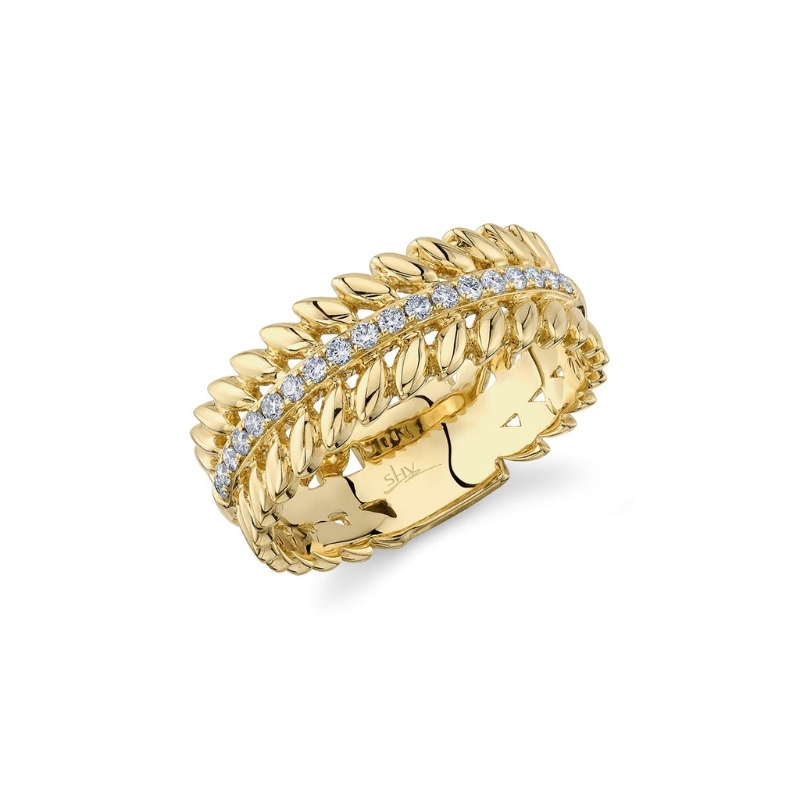 A 14K Yellow Gold Diamond Laurel Wreath Ring