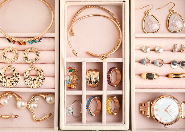 Travel-Friendly Jewelry Cases